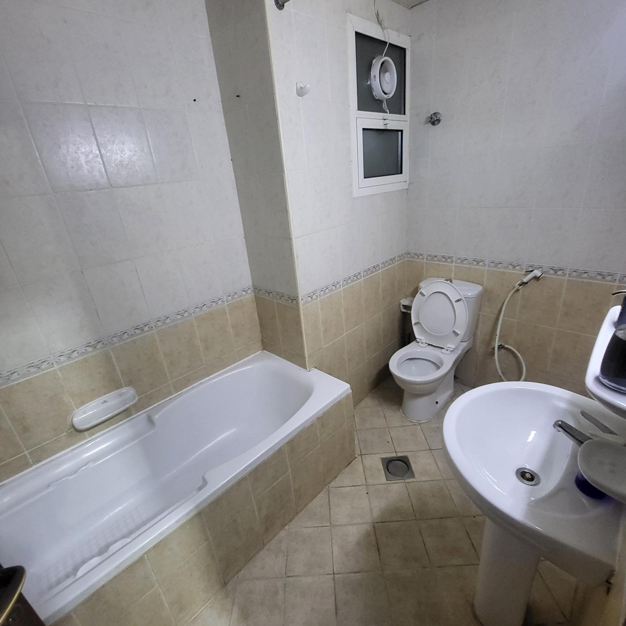 Corniche Full Studio Apartment Abou Dabi Extérieur photo