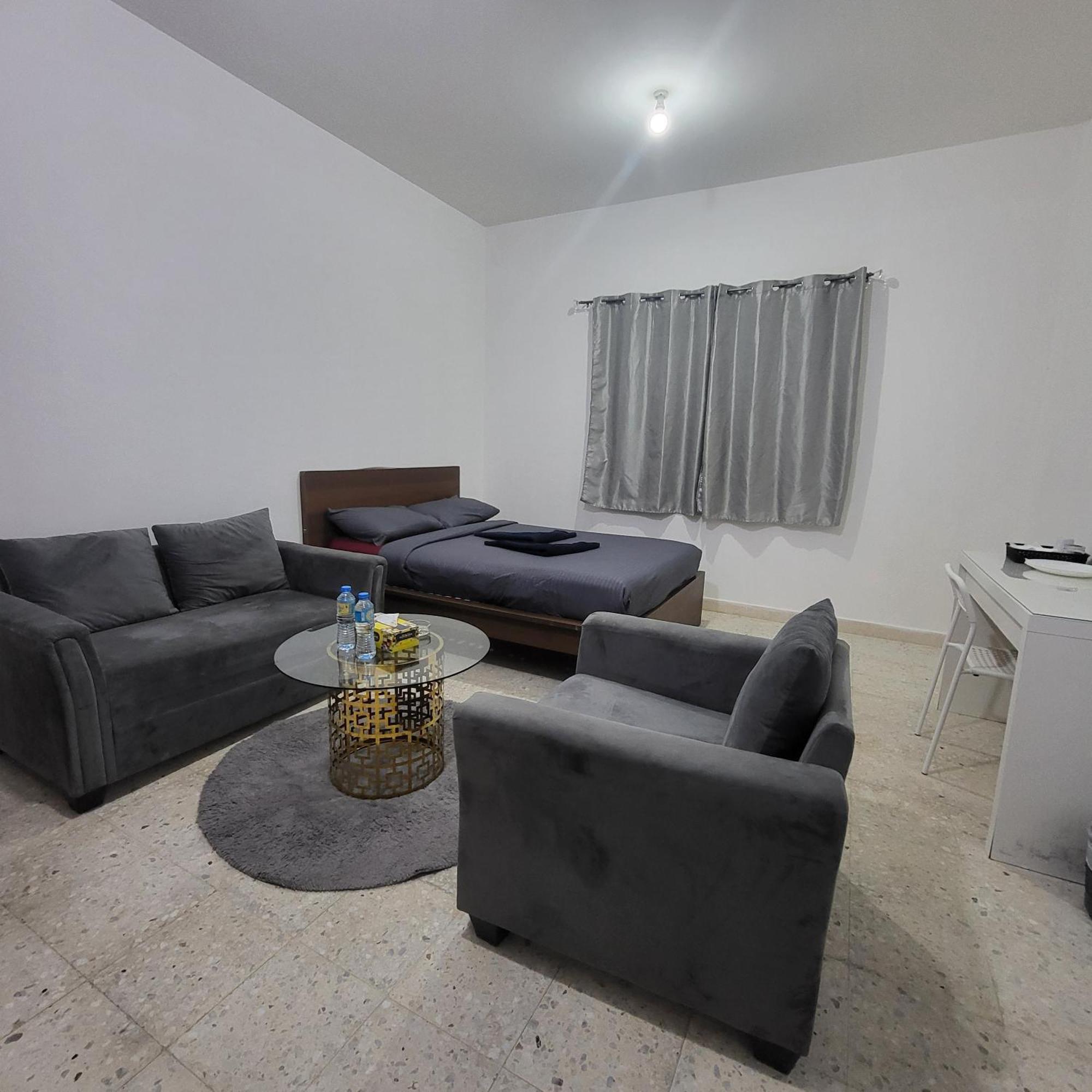 Corniche Full Studio Apartment Abou Dabi Extérieur photo